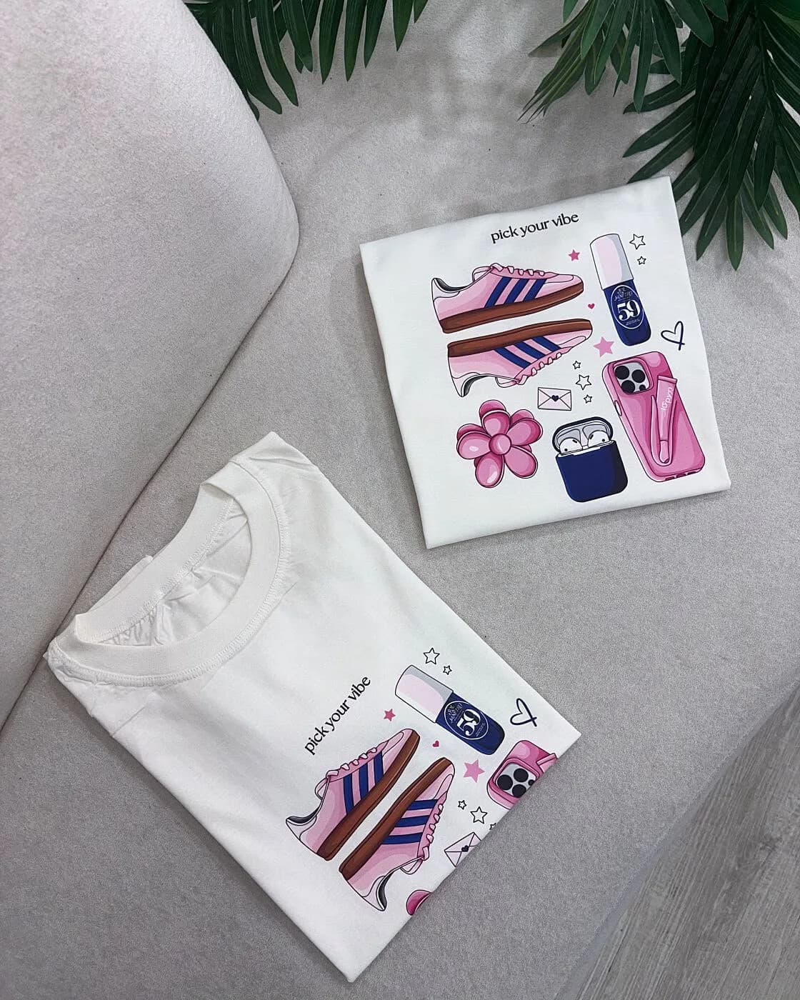 T-Shirt Feminina 100% Algodão | Off-White estampa samba pick your vibe